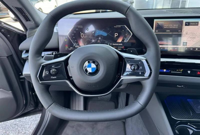 BMW 520 d xDrive, снимка 8 - Автомобили и джипове - 52540150