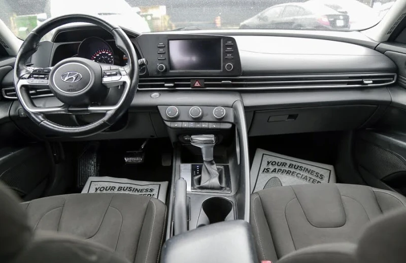 Hyundai Elantra Preferred FWD * АвтоКредит* (ЦЕНА ДО БГ), снимка 9 - Автомобили и джипове - 52598292