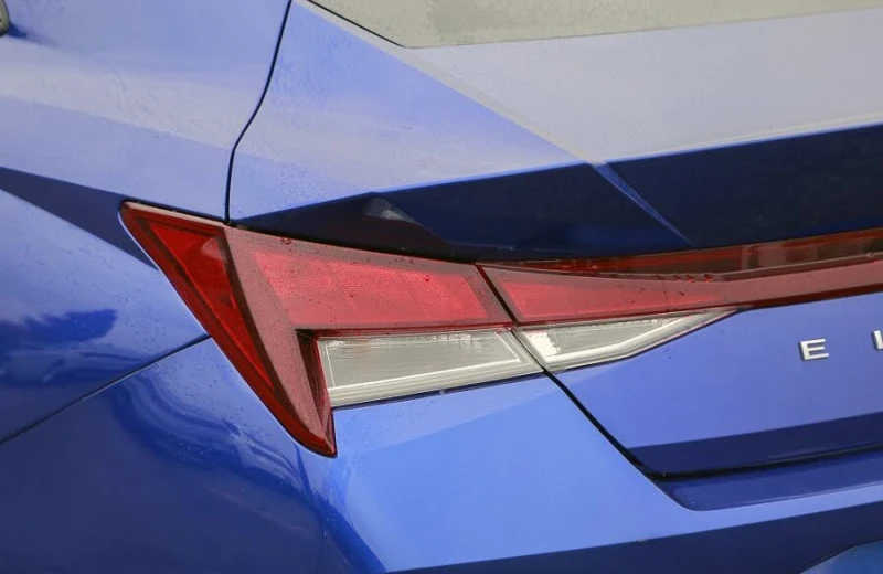 Hyundai Elantra Preferred FWD * АвтоКредит* (ЦЕНА ДО БГ), снимка 5 - Автомобили и джипове - 52598292