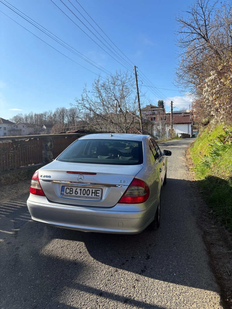 Mercedes-Benz E 200, снимка 5 - Автомобили и джипове - 52882814