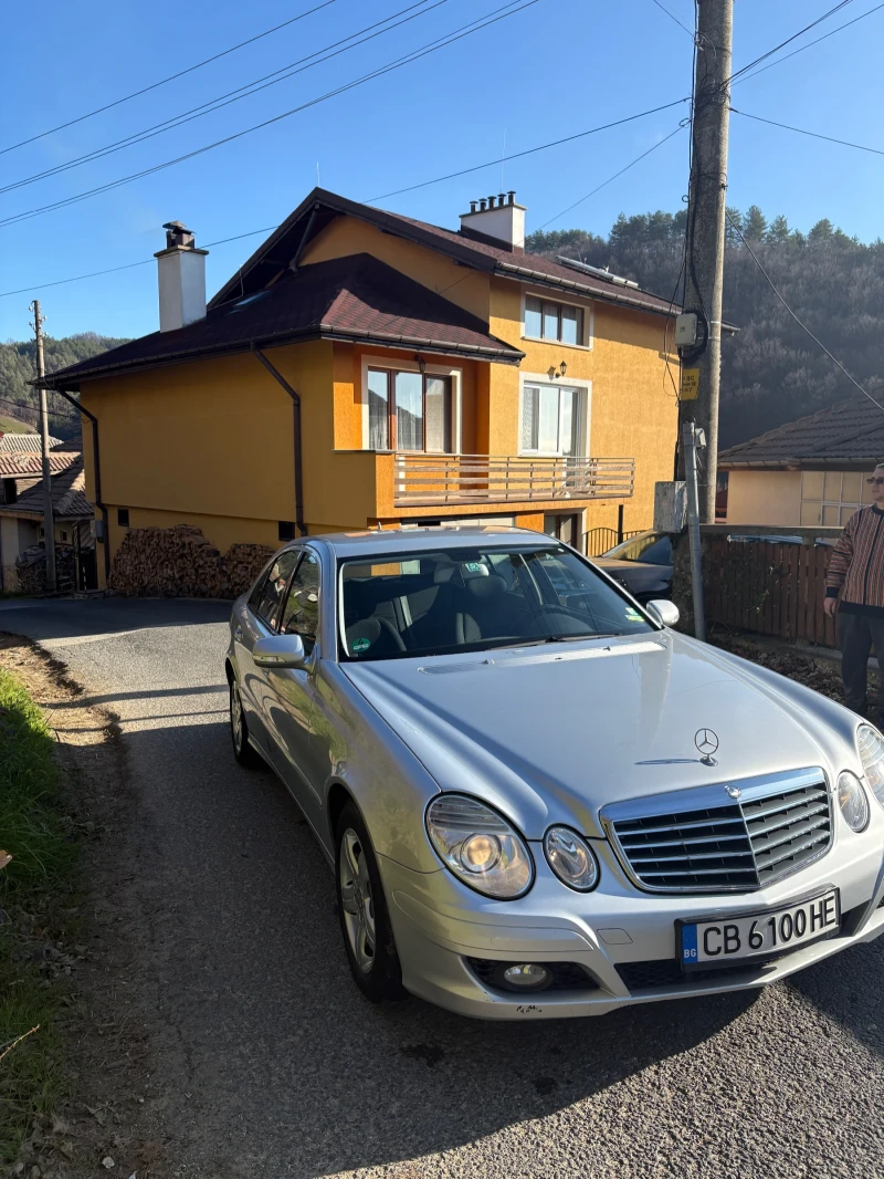 Mercedes-Benz E 200, снимка 4 - Автомобили и джипове - 52882814
