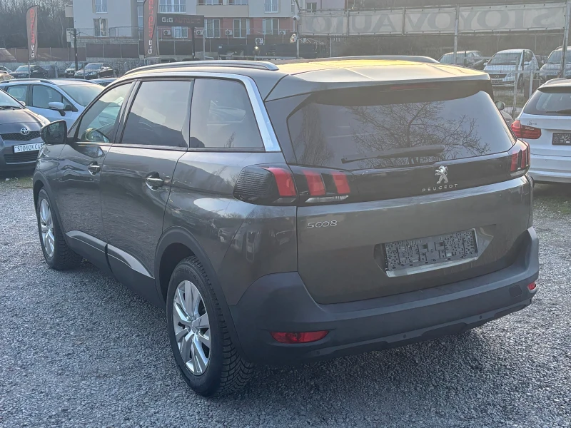Peugeot 5008 1.6 HDI, снимка 4 - Автомобили и джипове - 52886931