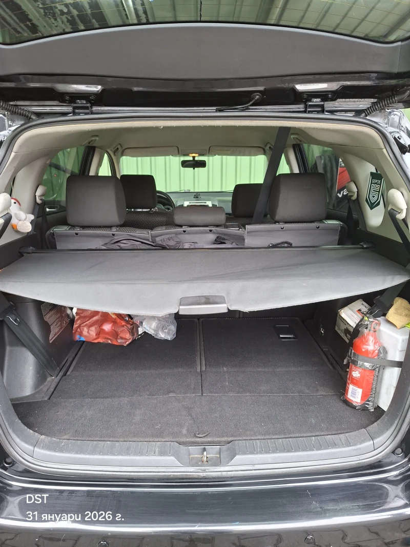 Toyota Corolla verso 2.2 D4D 136 k.c., снимка 8 - Автомобили и джипове - 53292732