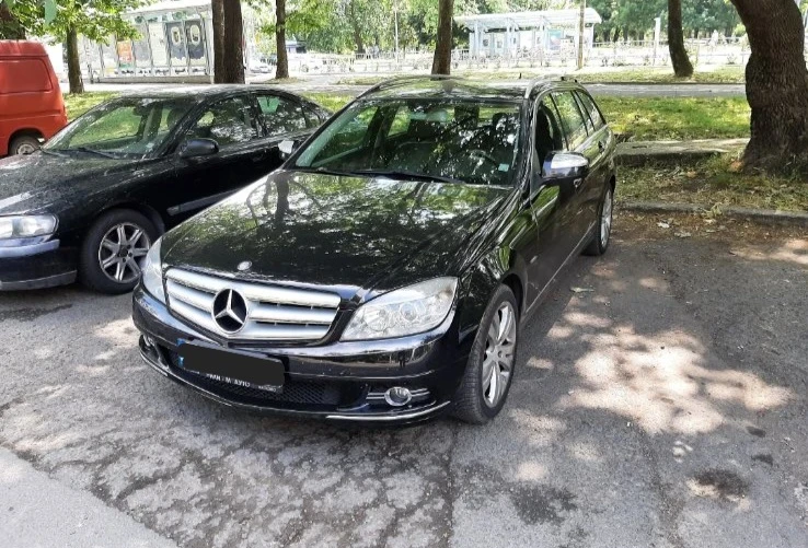 Mercedes-Benz C 220, снимка 3 - Автомобили и джипове - 48199312