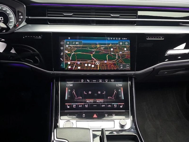 Audi A8 3.0 CZS Automatic, снимка 13 - Автомобили и джипове - 55450802