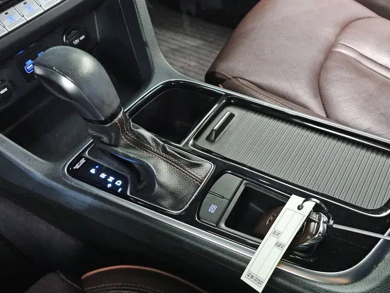 Hyundai Sonata 2.0 Lpi Premium, снимка 9 - Автомобили и джипове - 55985457
