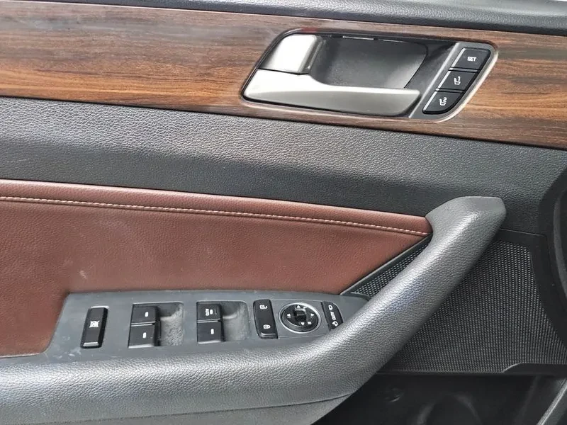 Hyundai Sonata 2.0 Lpi Premium, снимка 16 - Автомобили и джипове - 55985457