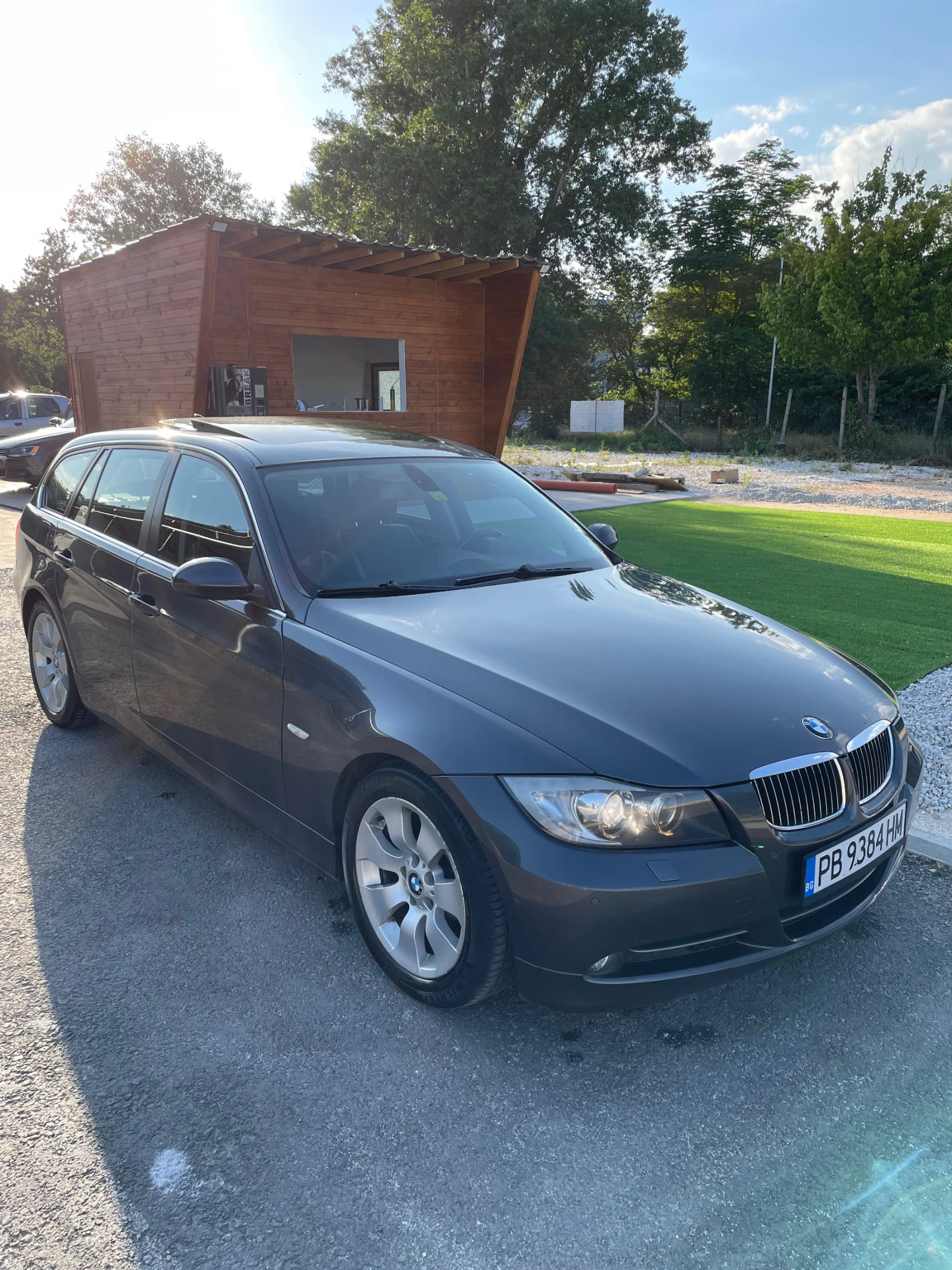 BMW 330, снимка 1
