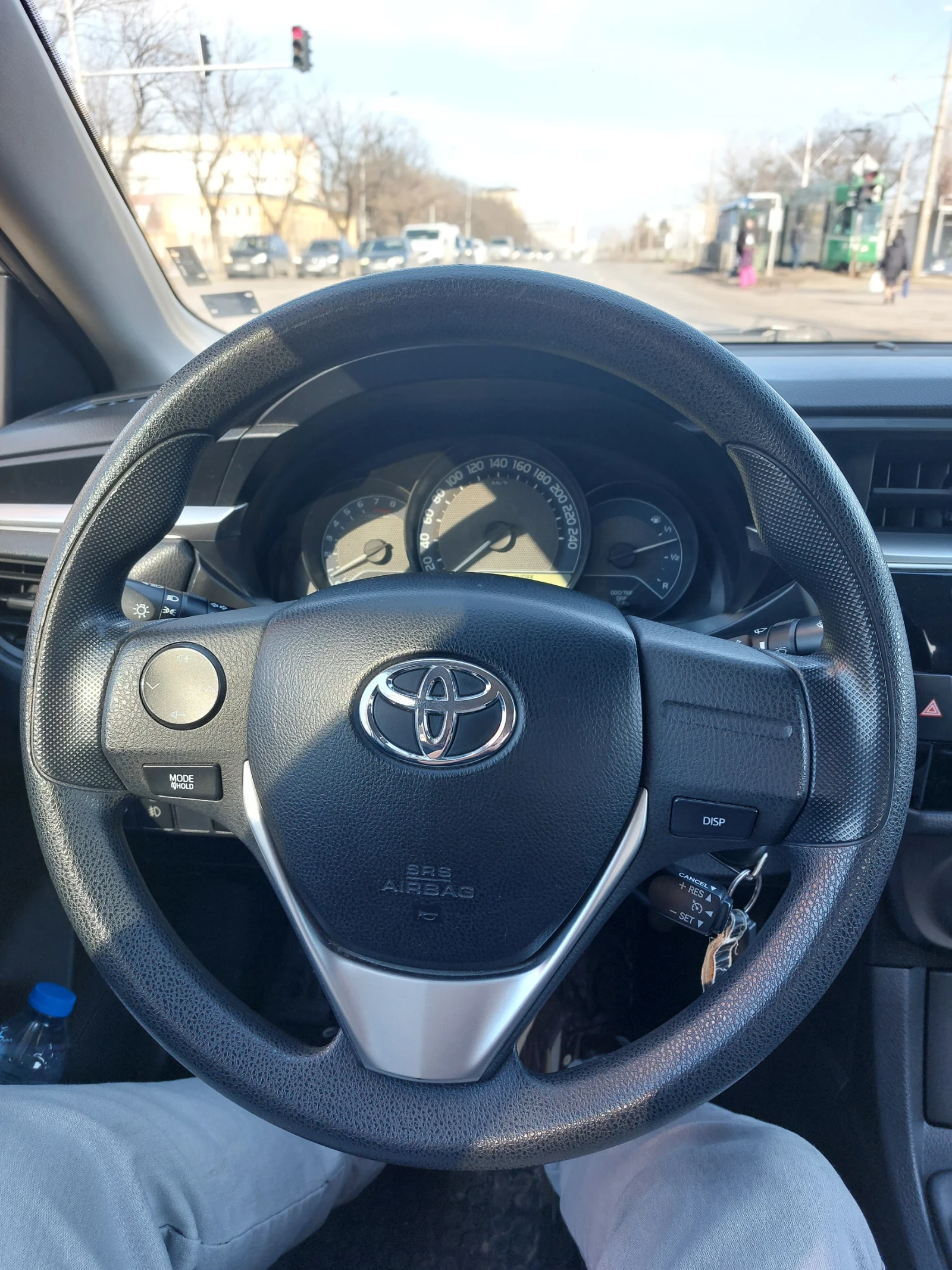 Toyota Corolla 1.6 vvti 132 - изображение 5