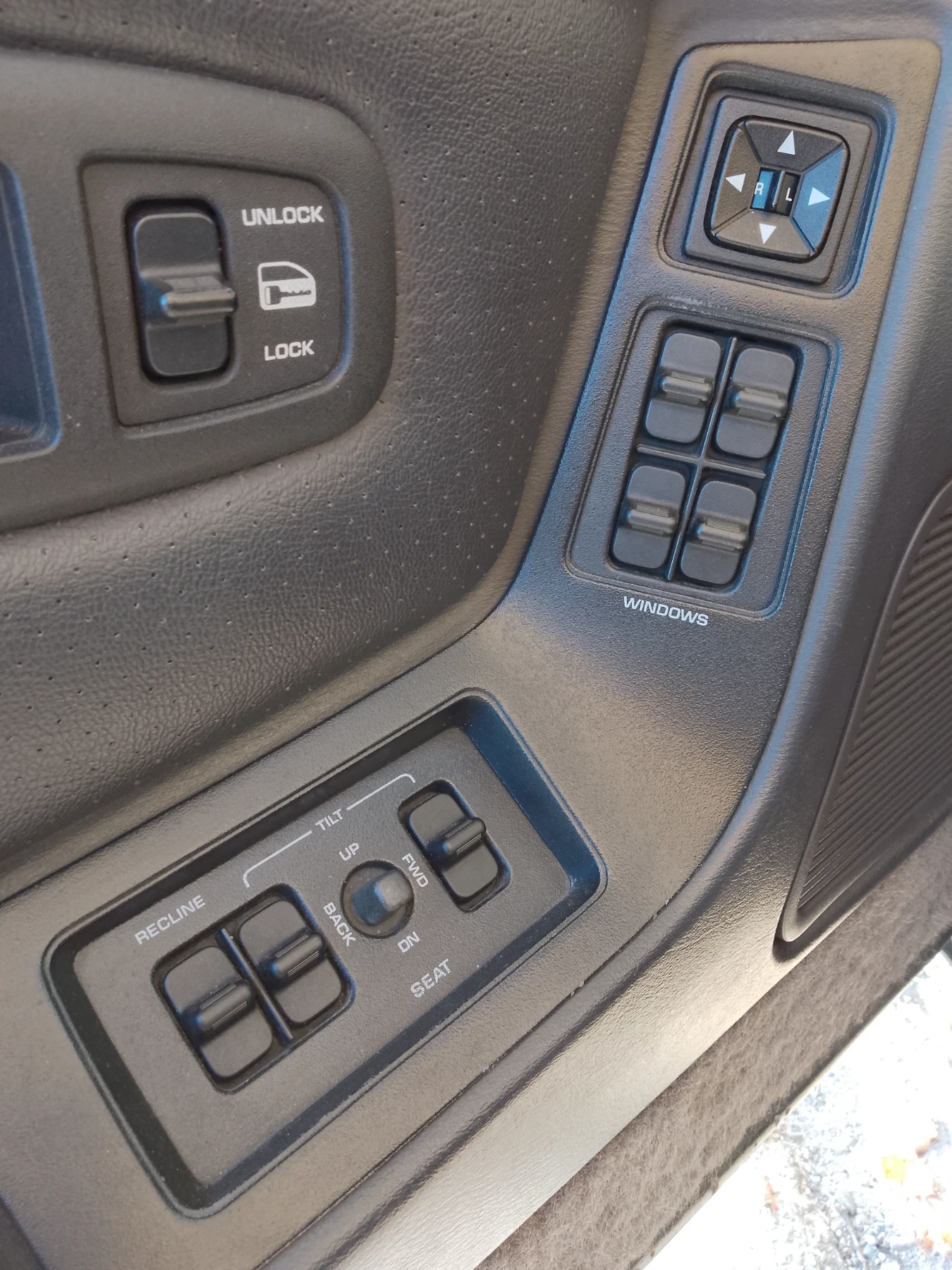 Chrysler Lebaron 3.0 V6 Automatic | Mobile.bg � ����������� 12