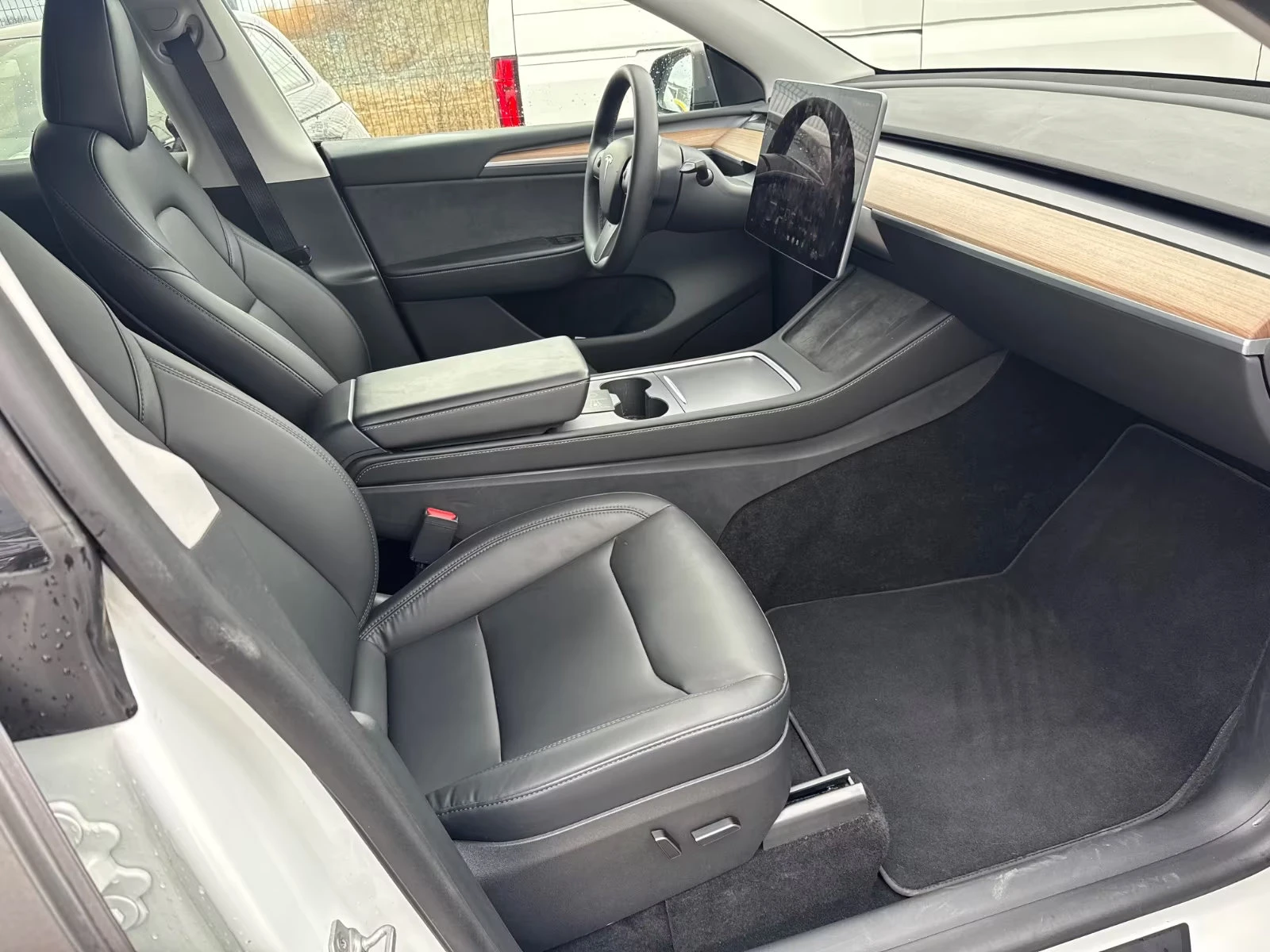 Tesla Model Y L-R/DUAL/514HP/AWD/PANO/360/KLESS/LED/NAVI/293f - изображение 8