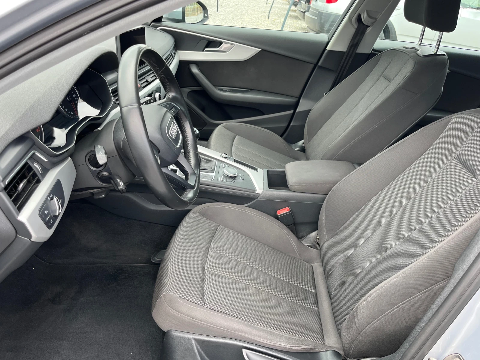 Audi A4 2.0TDI 150k - изображение 10
