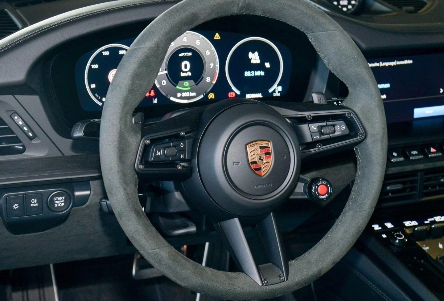 Porsche 911 992.2 CARRERA GTS CABRIO/SPORT DESIGN/BOSE/360/LED | Mobile.bg   11