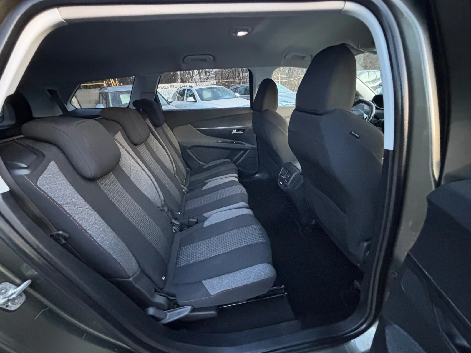 Peugeot 5008 1.6 HDI - изображение 8