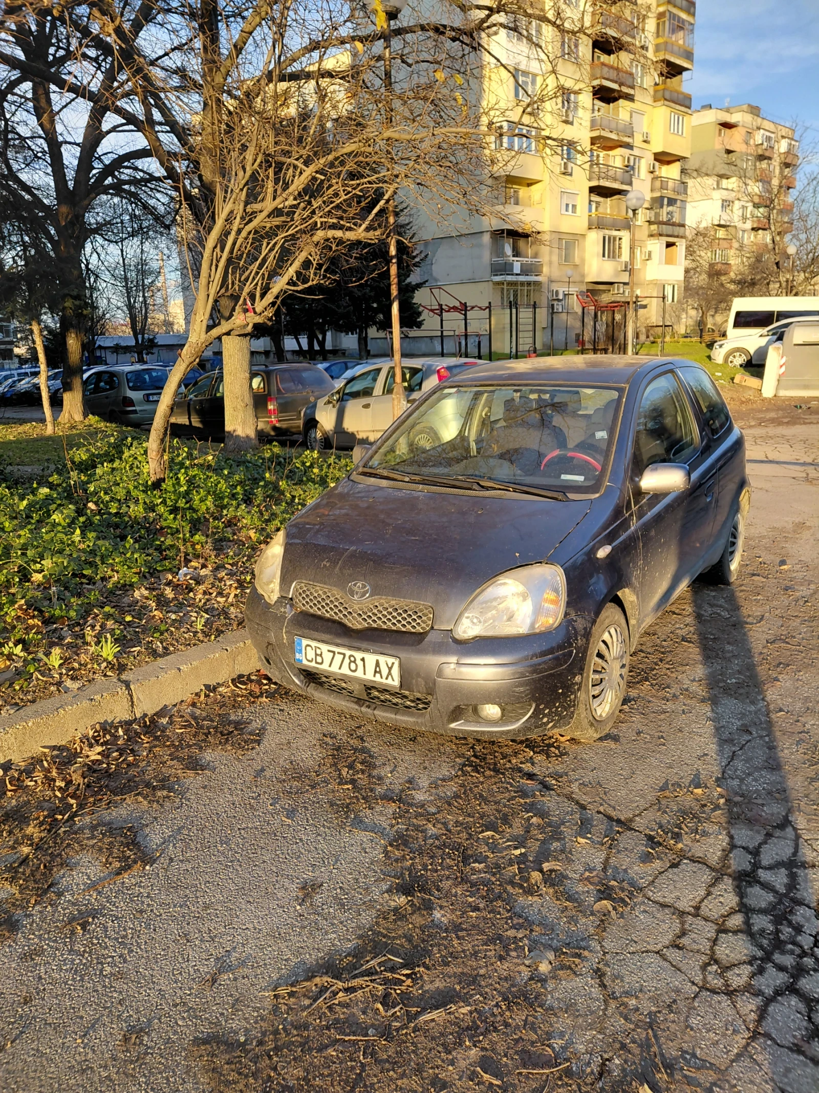 Toyota Yaris  - изображение 2