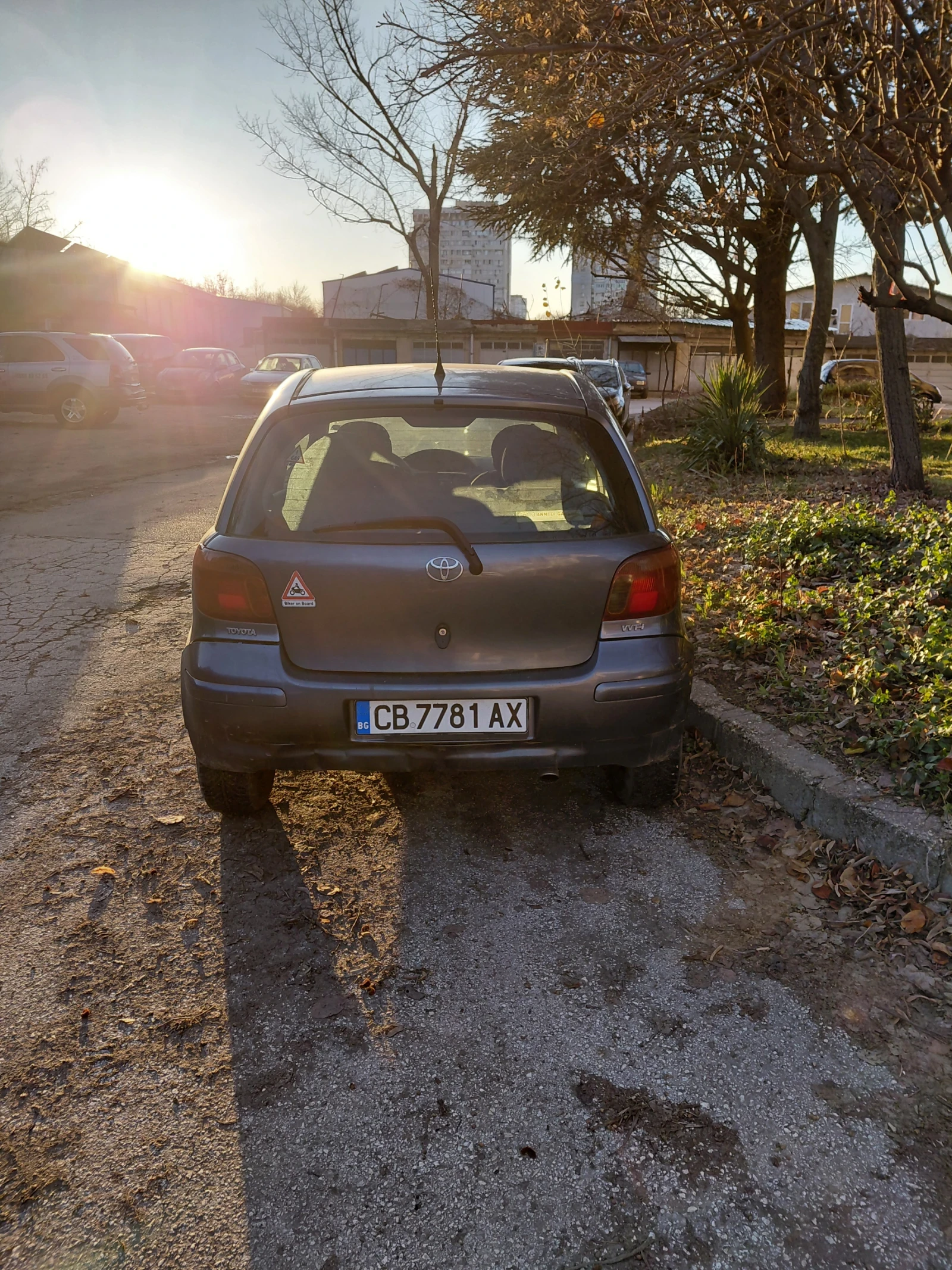 Toyota Yaris  - изображение 3