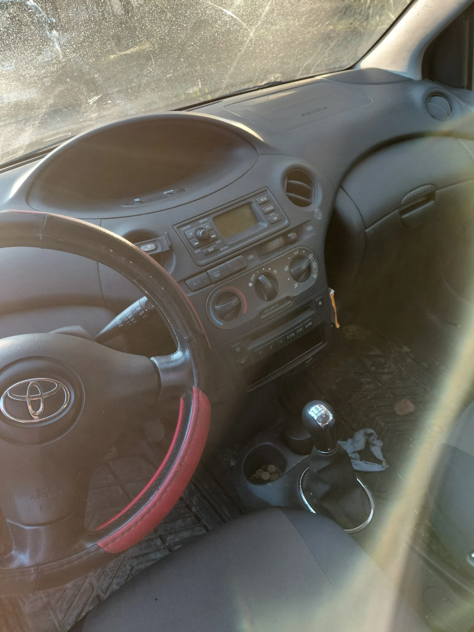 Toyota Yaris  - изображение 6