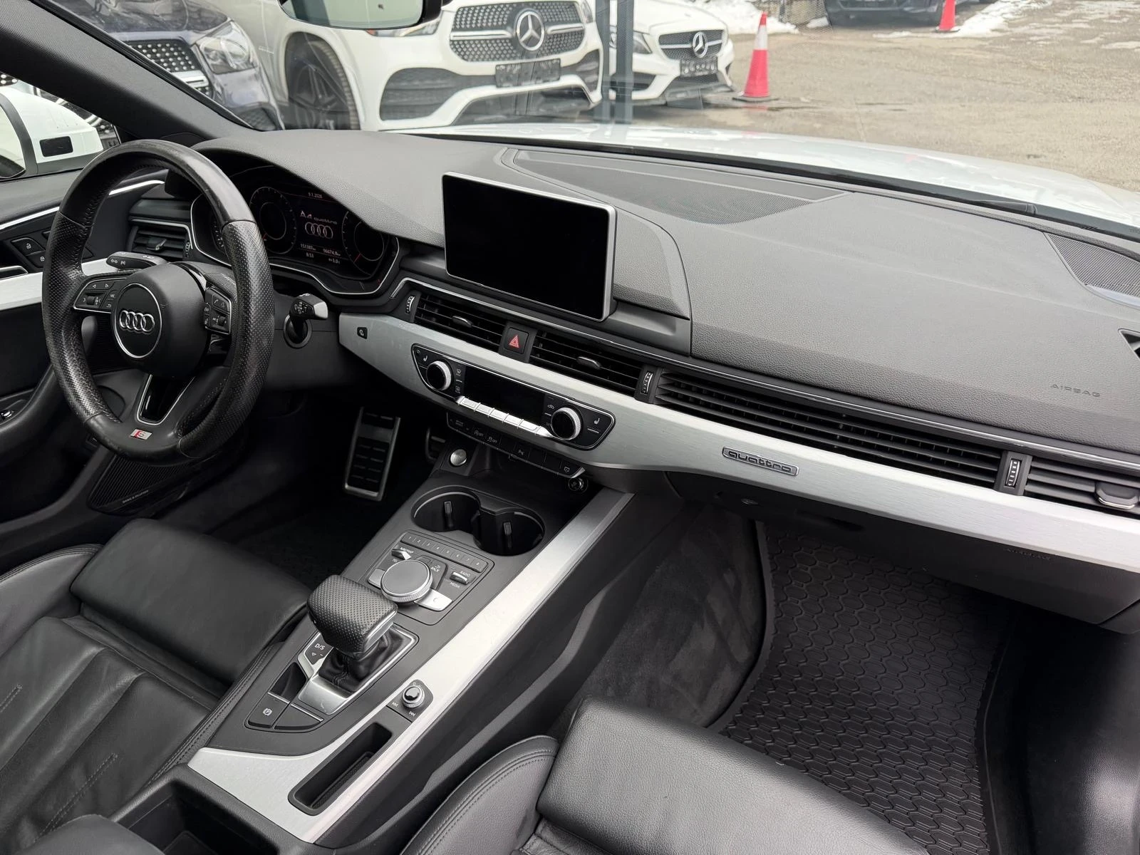 Audi A4 2.0TFSI Technik S-Line Quattro - изображение 10