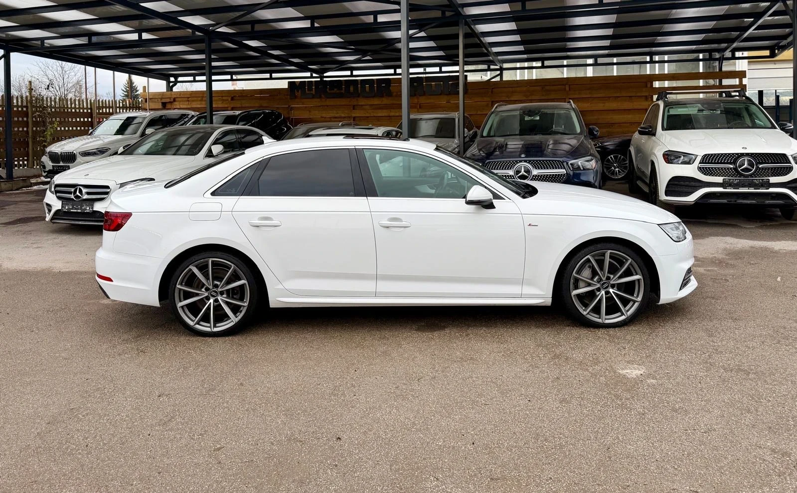 Audi A4 2.0TFSI Technik S-Line Quattro - изображение 4