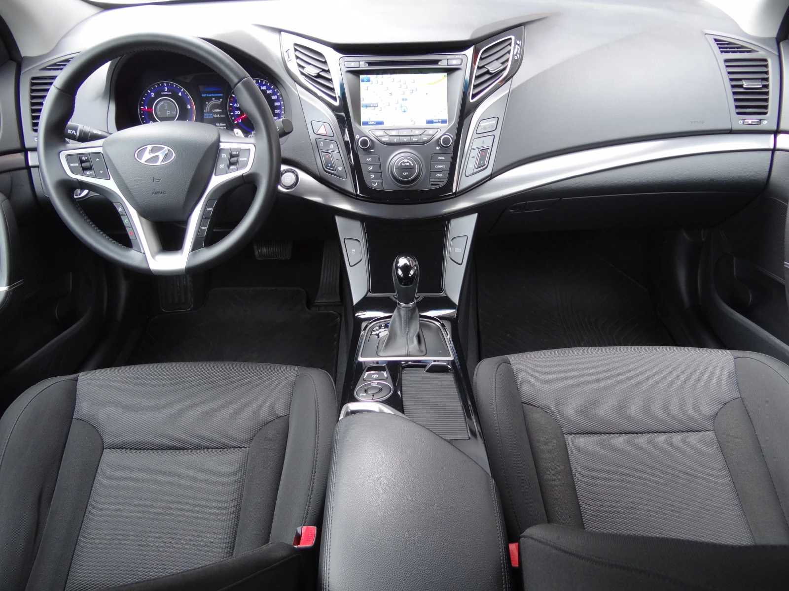 Hyundai I40 1.7crdi-136kc/Auto/Navi/Camera/Keyless/Led/Euro5B/ | Mobile.bg � ����������� 9
