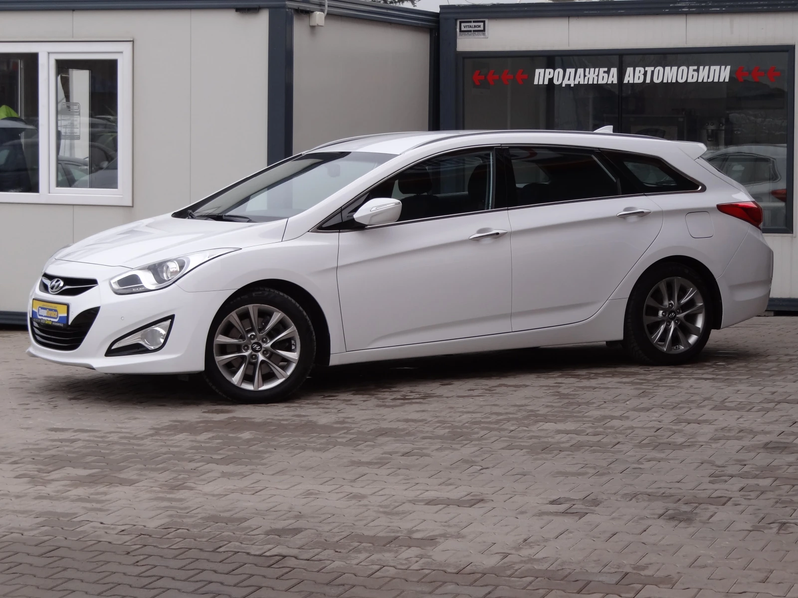 Hyundai I40 1.7crdi-136kc/Auto/Navi/Camera/Keyless/Led/Euro5B/ | Mobile.bg � ����������� 2