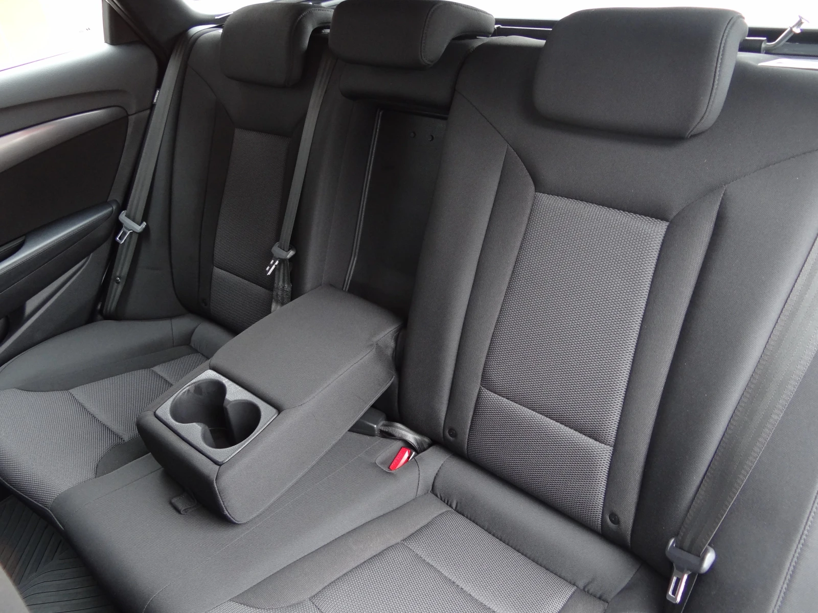 Hyundai I40 1.7crdi-136kc/Auto/Navi/Camera/Keyless/Led/Euro5B/ | Mobile.bg � ����������� 14