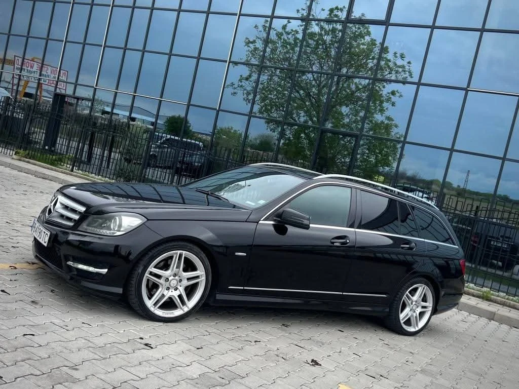 Mercedes-Benz C 300 3 дизел амг пакет 4 матик - изображение 2