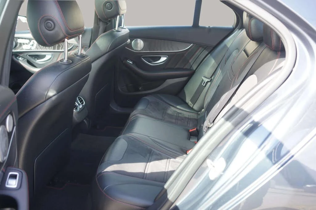 Mercedes-Benz C 450 AMG 4MATIC* BURMESTER* 360 CAM* PANORAMA* ПОДГРЕВ* , снимка 17 - Автомобили и джипове - 53915904