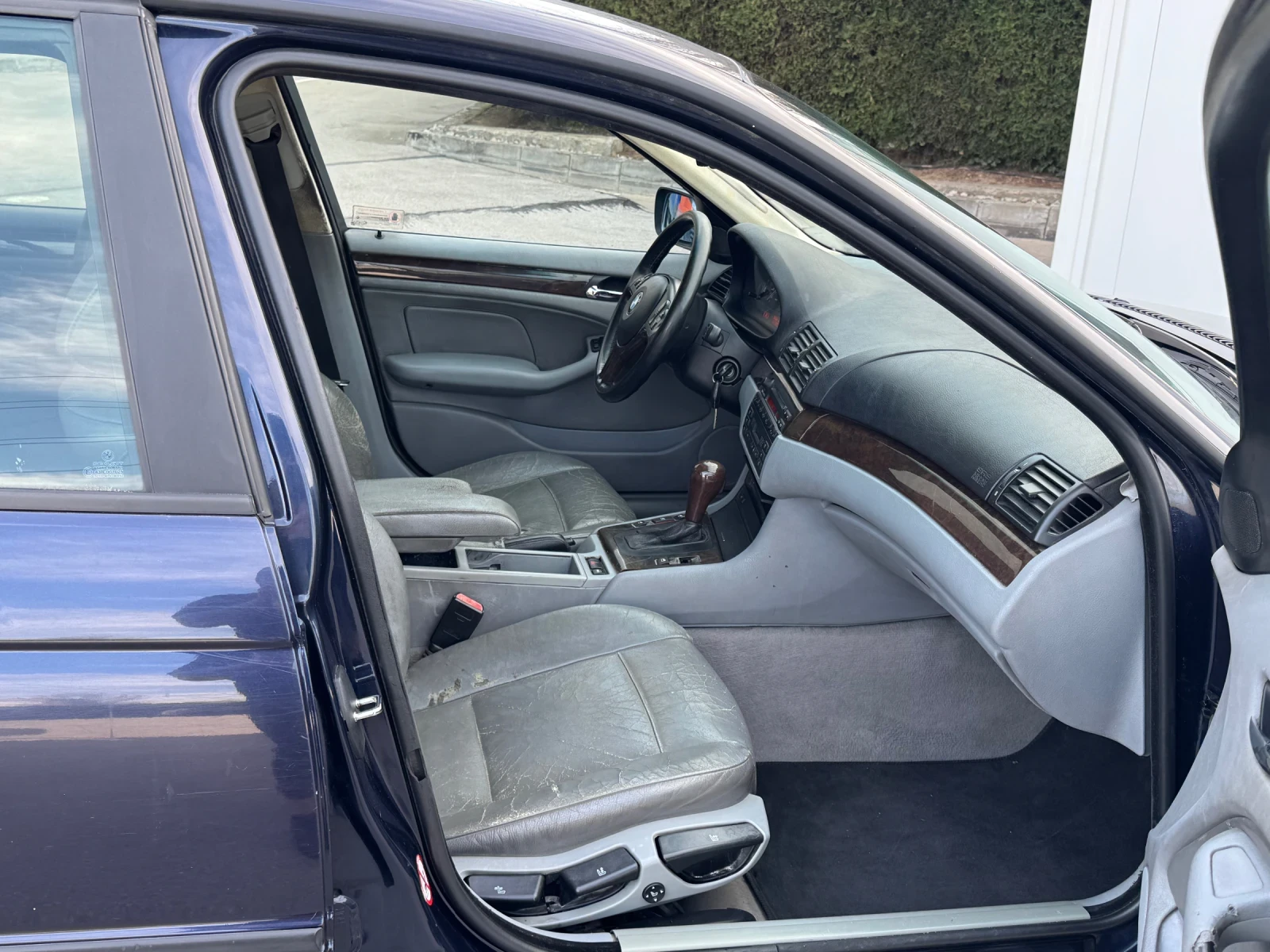 BMW 320 AUTOMATIC , снимка 10 - Автомобили и джипове - 54264265