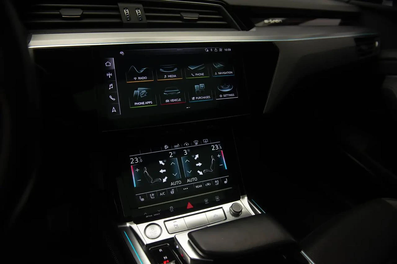 Audi E-Tron Tehnik* 360* Distronic* Обдух* Пано* B&O* Quattro, снимка 12 - Автомобили и джипове - 54333170