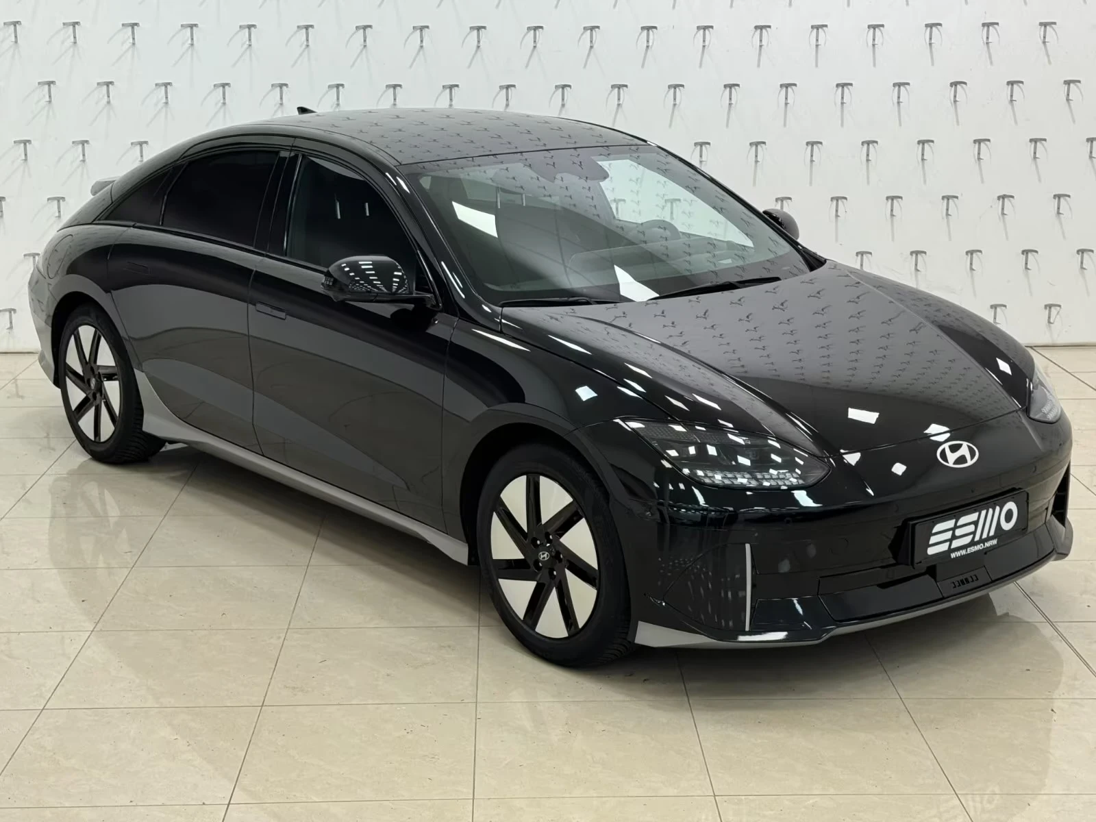 Hyundai Ioniq 6 77kWh Techniq AWD DISTR MATRIX 360* HUD W/P+ K-L | Mobile.bg � ����������� 3