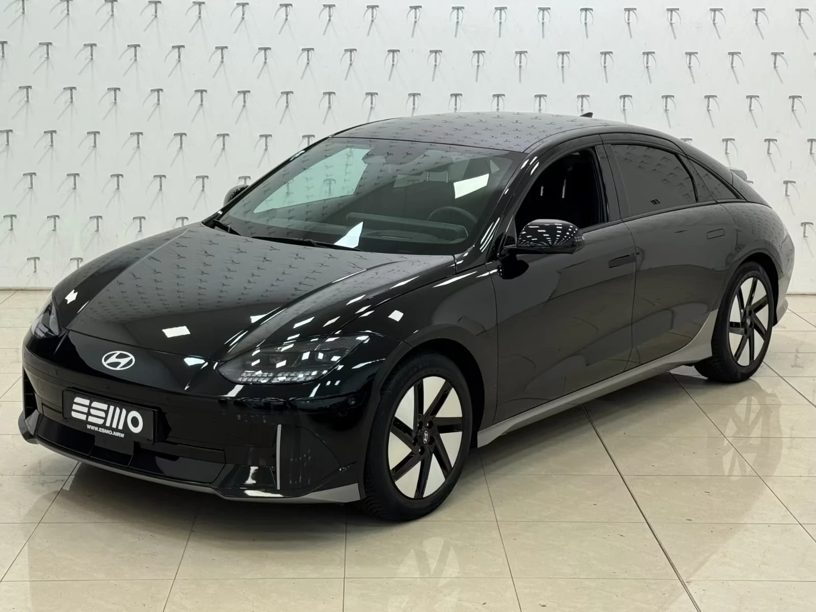 Hyundai Ioniq 6 77kWh Techniq AWD DISTR MATRIX 360* HUD W/P+ K-L | Mobile.bg � ����������� 1