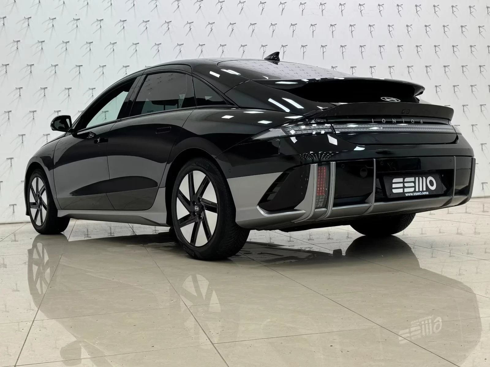 Hyundai Ioniq 6 77kWh Techniq AWD DISTR MATRIX 360* HUD W/P+ K-L | Mobile.bg � ����������� 7