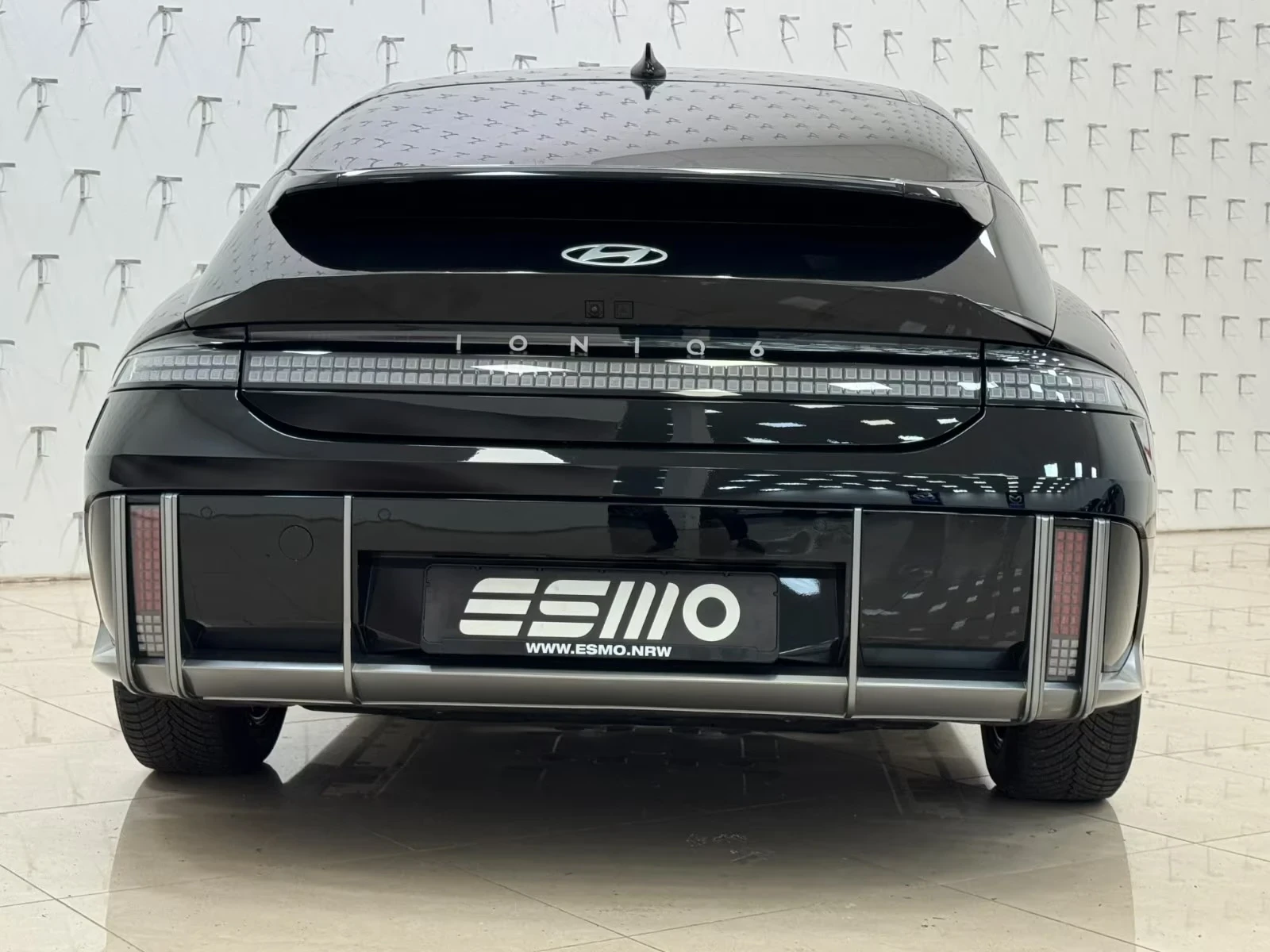 Hyundai Ioniq 6 77kWh Techniq AWD DISTR MATRIX 360* HUD W/P+ K-L | Mobile.bg � ����������� 6