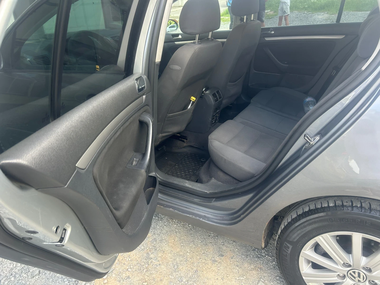 VW Golf 2.0 140 дизел 6скр , снимка 7 - Автомобили и джипове - 54572071