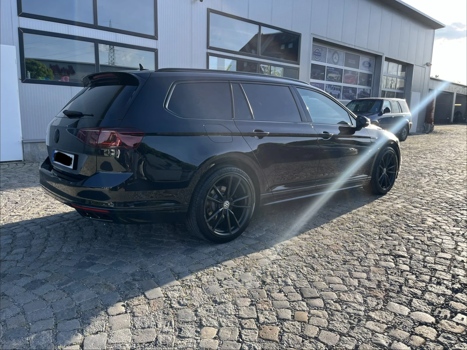 VW Passat R-line 4motion Facelift, снимка 4 - Автомобили и джипове - 54670894