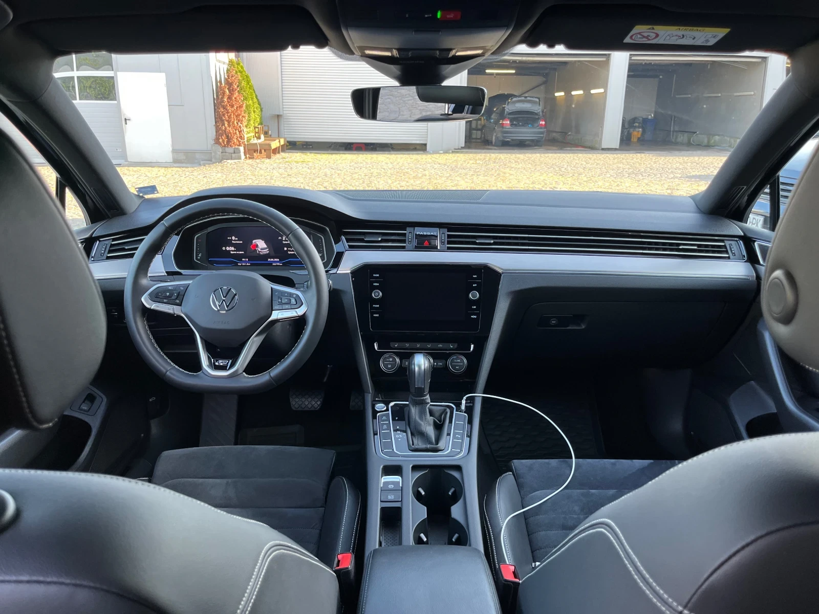 VW Passat R-line 4motion Facelift, снимка 8 - Автомобили и джипове - 54670894