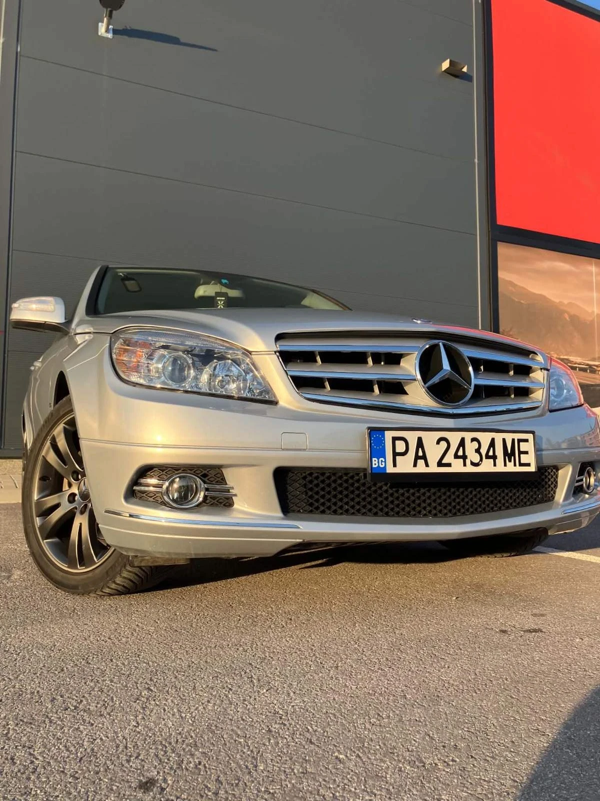 Mercedes-Benz C 220, снимка 7 - Автомобили и джипове - 55105560
