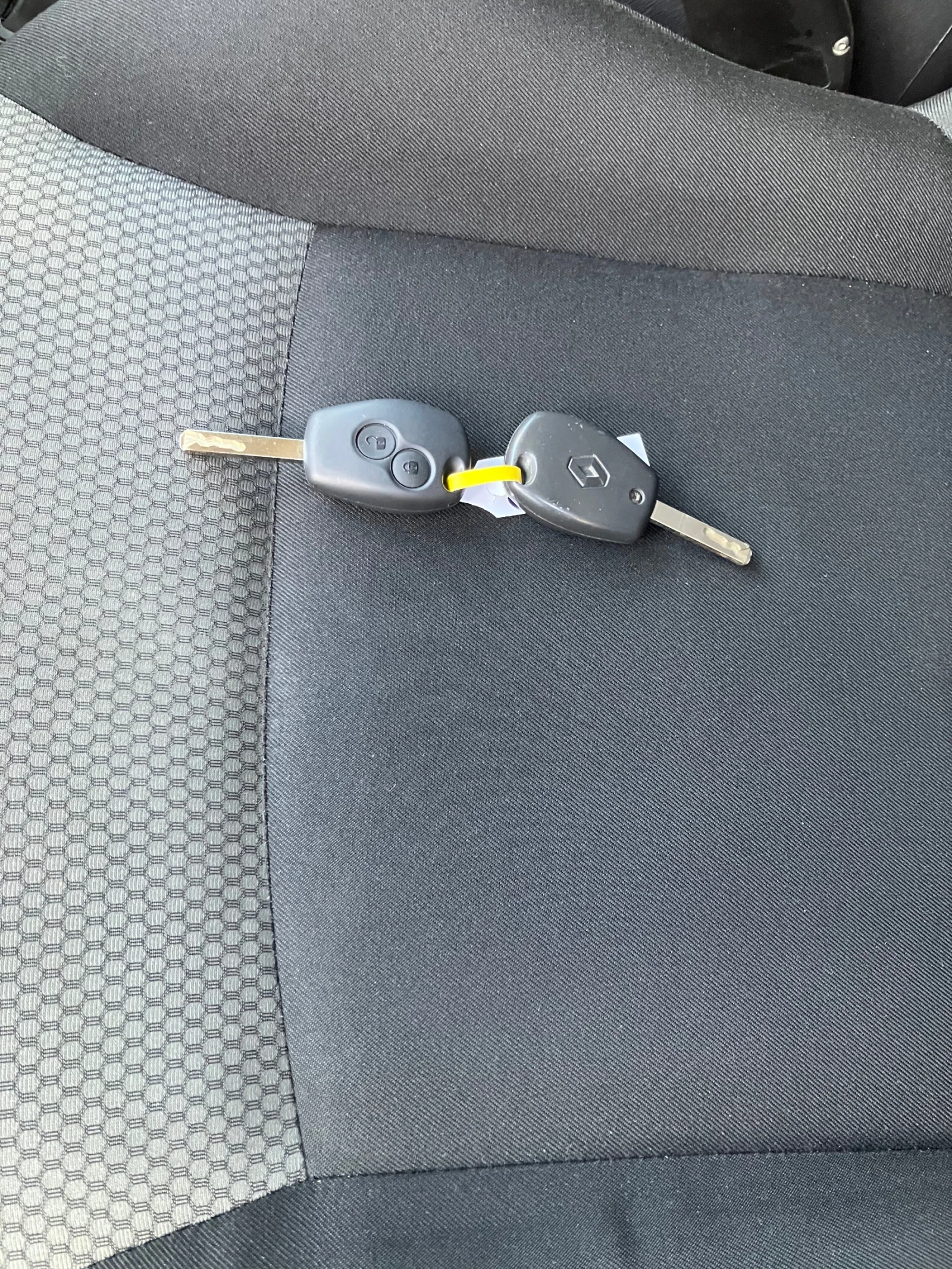 Renault Kangoo 1.5 DCI / КЛИМАТИК / Подгрев / ТОП /, снимка 15 - Автомобили и джипове - 55242573