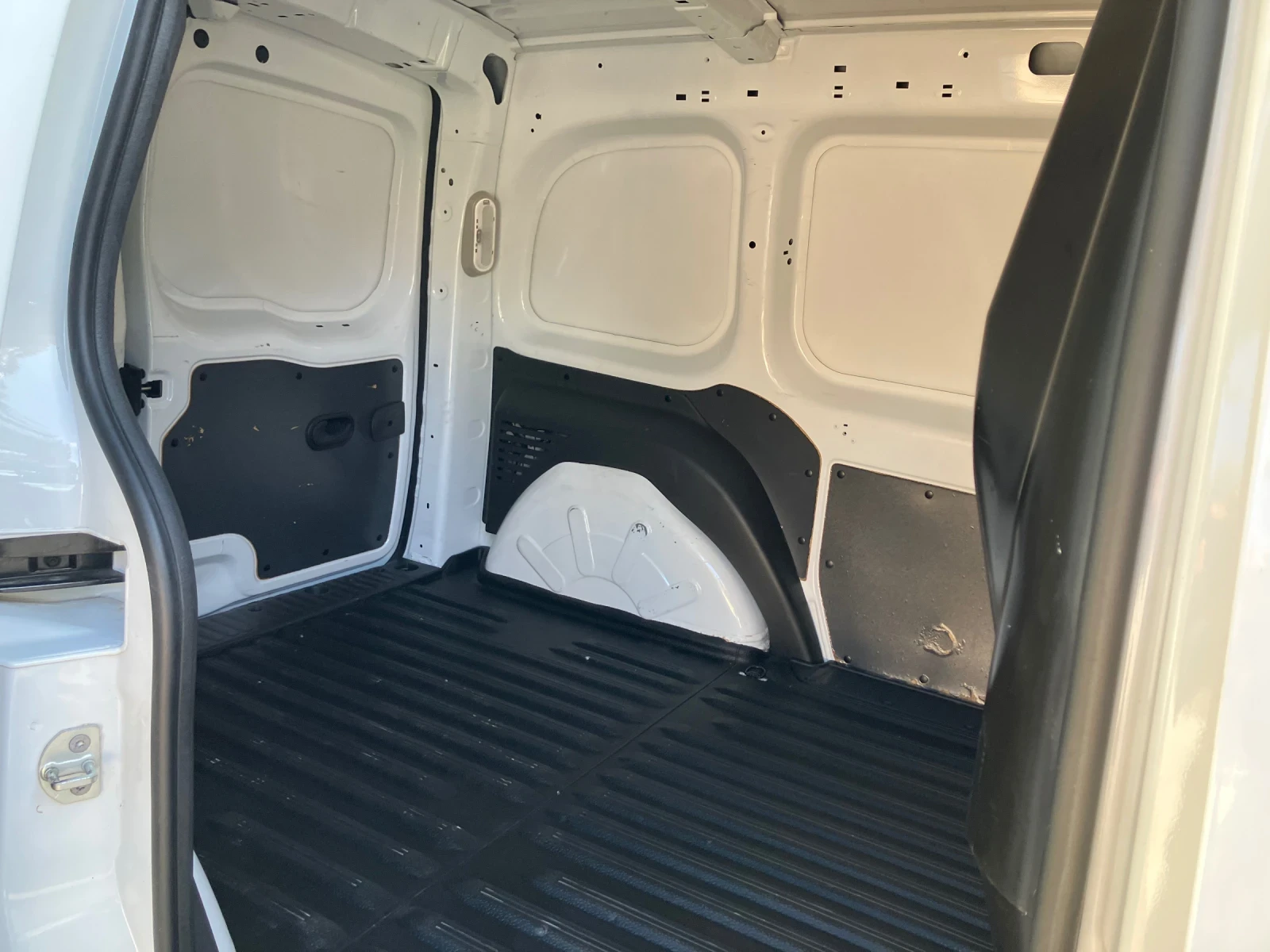Renault Kangoo 1.5 DCI / КЛИМАТИК / Подгрев / ТОП /, снимка 17 - Автомобили и джипове - 55242573