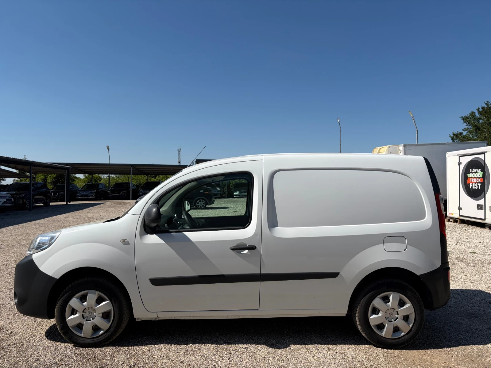 Renault Kangoo 1.5 DCI / КЛИМАТИК / Подгрев / ТОП /, снимка 8 - Автомобили и джипове - 55242573