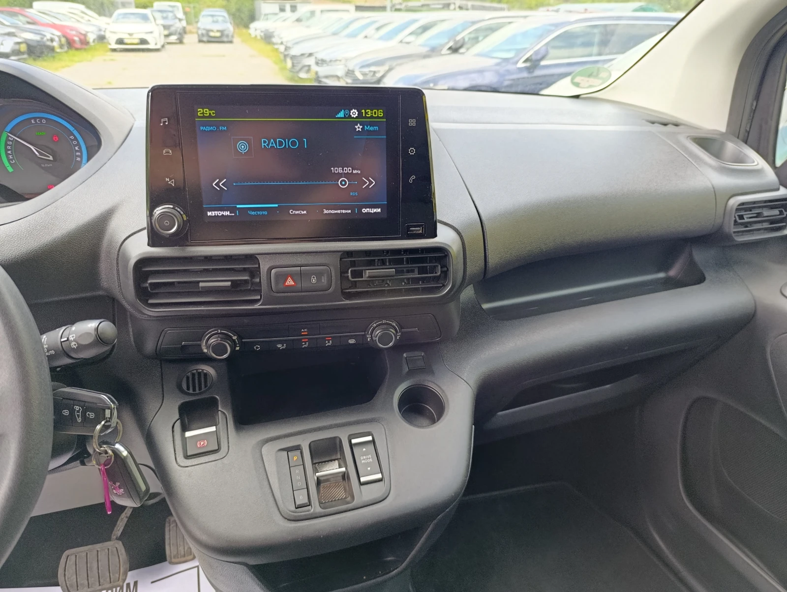 Peugeot Partner Дълга база 136кс. 50kWh, снимка 9 - Автомобили и джипове - 55395947