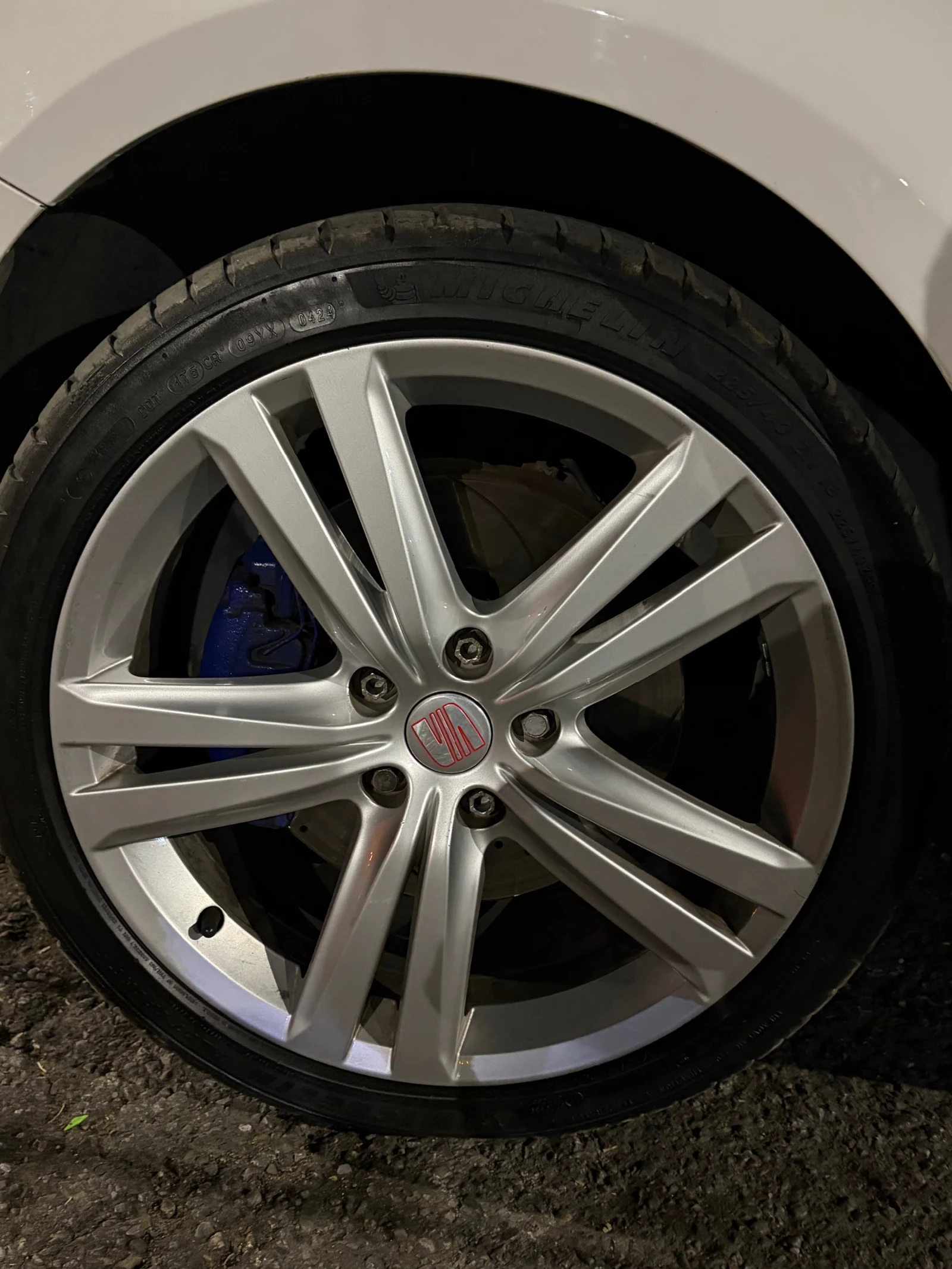 Seat Leon, снимка 9 - Автомобили и джипове - 55993874