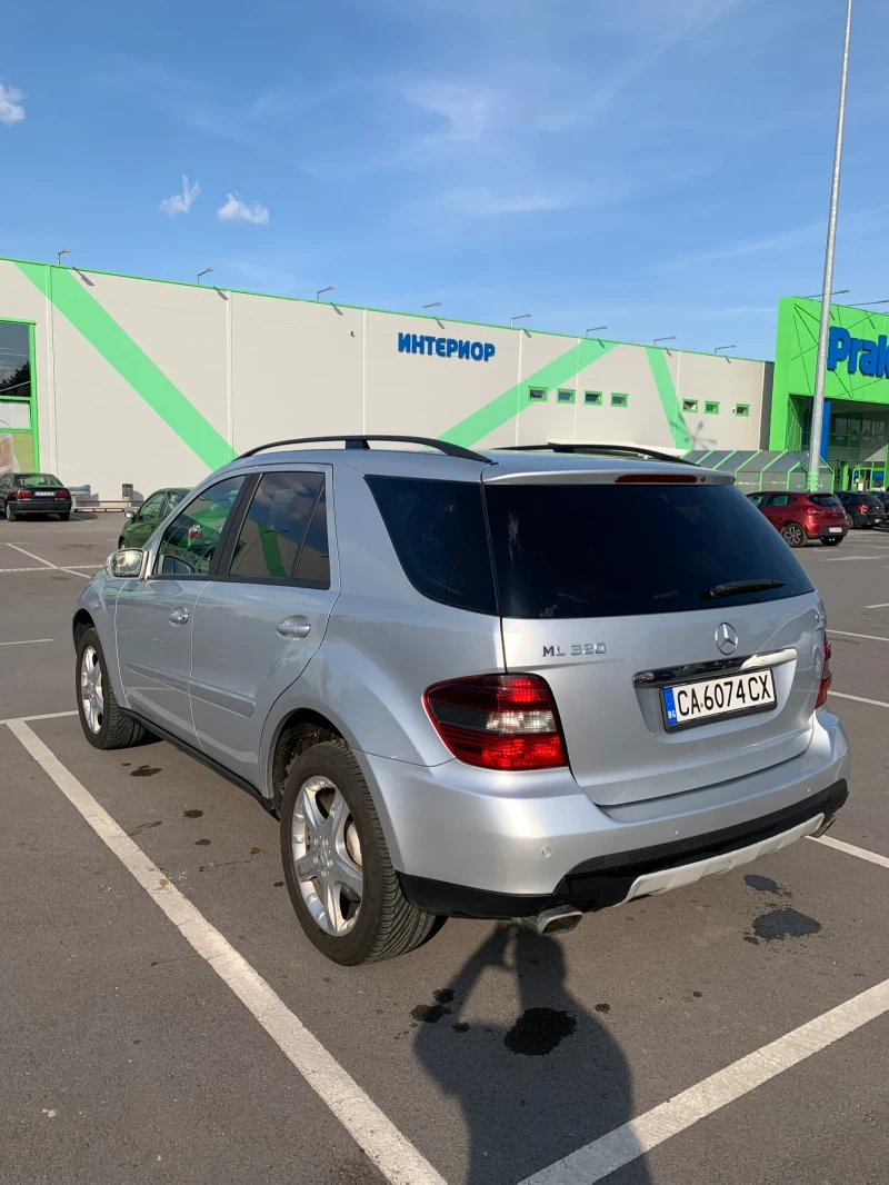 Mercedes-Benz ML 320 cdi, снимка 11 - Автомобили и джипове - 47257907