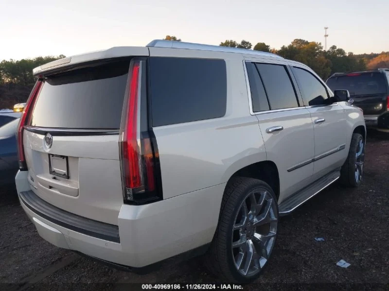 Cadillac Escalade, снимка 6 - Автомобили и джипове - 48724215