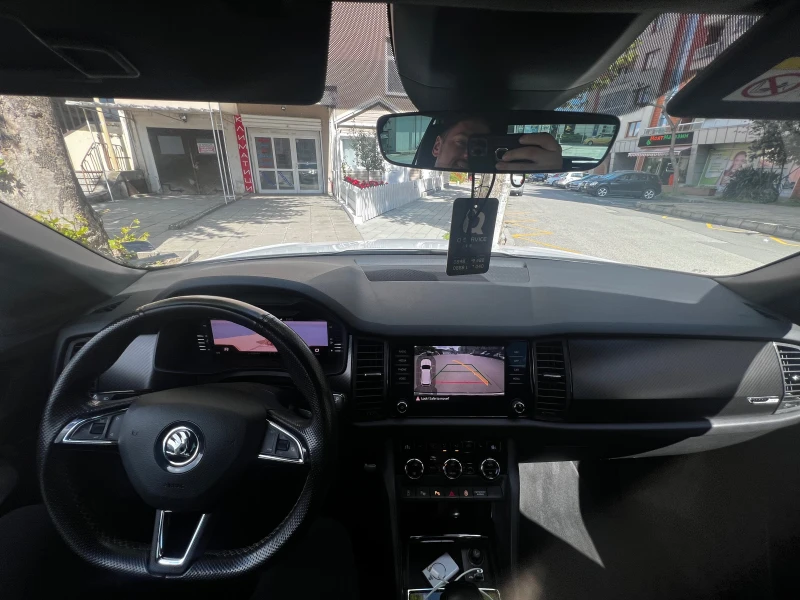 Skoda Kodiaq Sport Line, снимка 7 - Автомобили и джипове - 52741224
