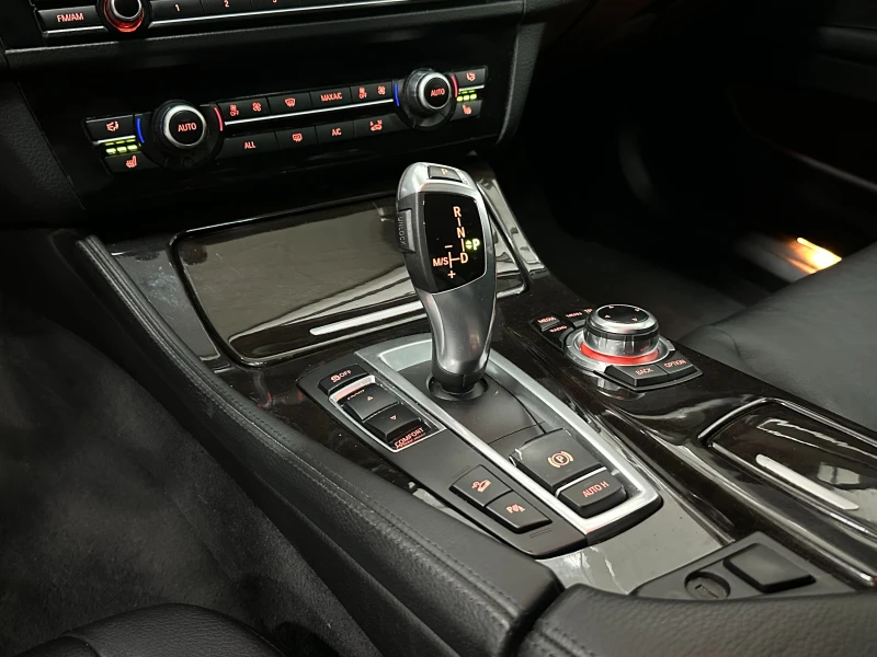 BMW 535 * XI* 129 000км* ВАКУУМ* ПОДГРЕВ* , снимка 12 - Автомобили и джипове - 53145750