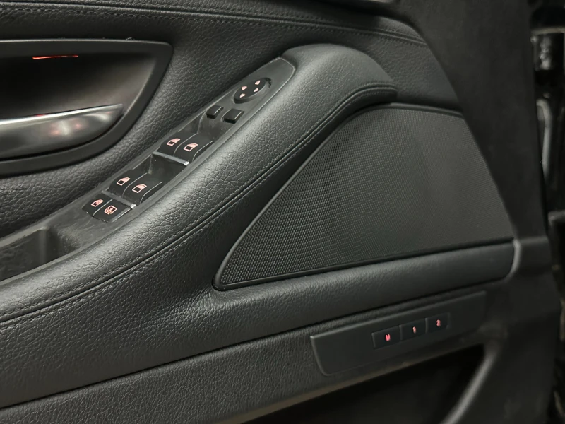 BMW 535 * XI* 129 000км* ВАКУУМ* ПОДГРЕВ* , снимка 13 - Автомобили и джипове - 53145750