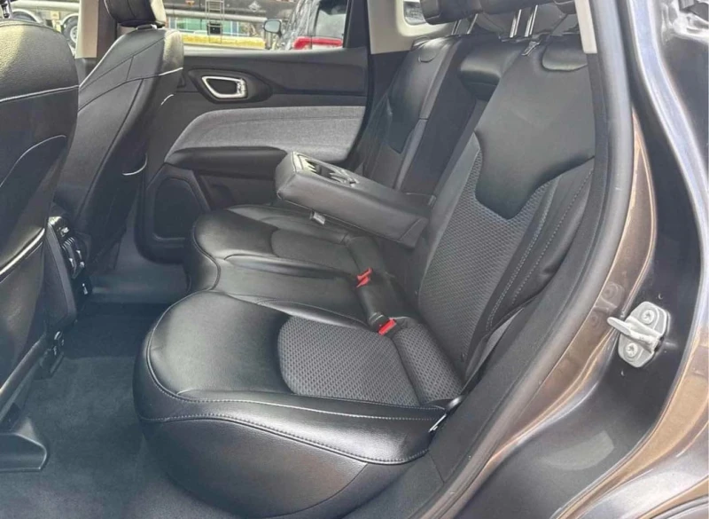 Jeep Compass * North * CARFAX * БЕЗ ПЪРВОНАЧАЛНА ВНОСКА, снимка 11 - Автомобили и джипове - 53154501