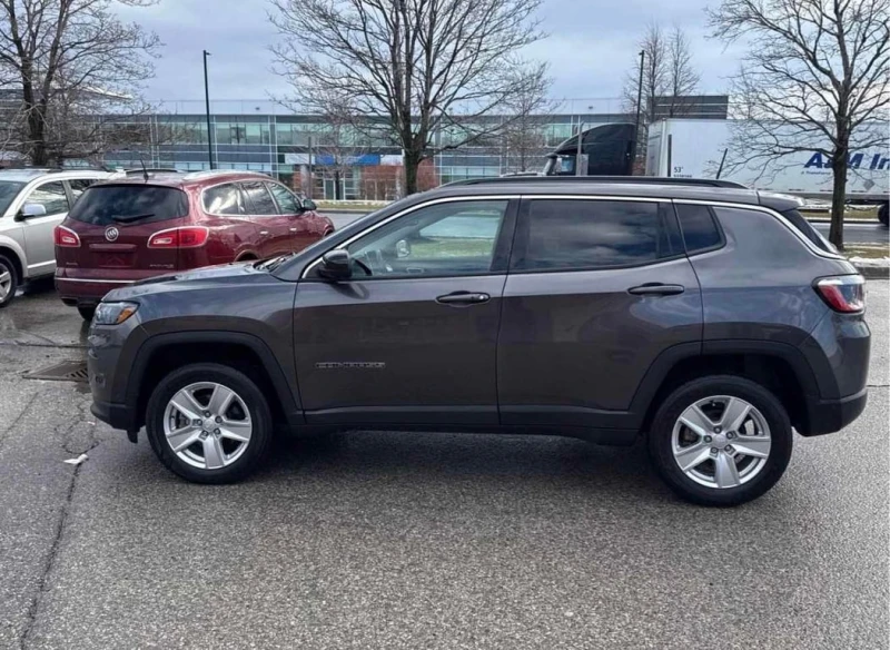 Jeep Compass * North * CARFAX * БЕЗ ПЪРВОНАЧАЛНА ВНОСКА, снимка 2 - Автомобили и джипове - 53154501